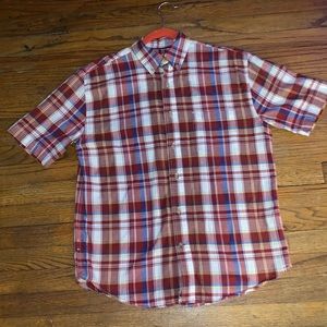 Mens S plaid shirt sleeve button down casual shirt.
